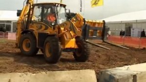 Экскаватор-погрузчик VENIERI VF 10.23С - демонстрация. Грузоподъемные возможности.