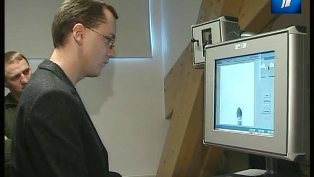 У туристов будут брать отпечатки пальцев смотреть онлайн