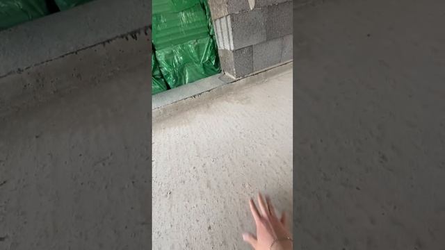 Стяжка пола на плитном фундаменте. #дом #строительство #проектдома #фундамент смотреть онлайн