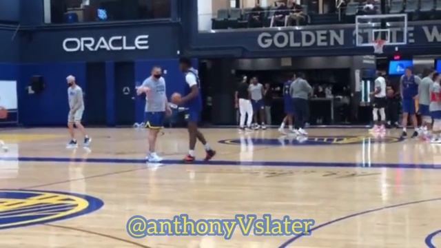 ? Wiggins & Wiseman workout from Warriors first practice at Oracle Performance Center, Chase Center смотреть онлайн