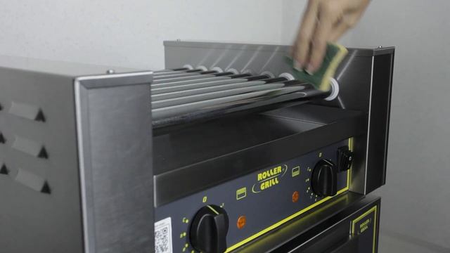 Hot-dog concept - Cleaning - Roller Grill смотреть онлайн