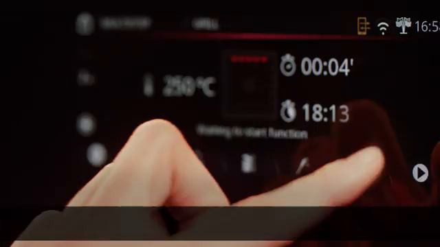 Новый дисплей Vivo Screen от Smeg смотреть онлайн