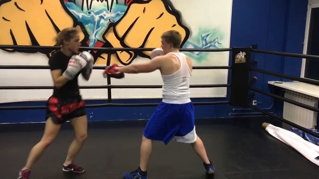 Juli Firso,boxing pad work смотреть онлайн