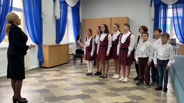 , «Солнышка лучи», слова и музыка Раяновой Лилии, исполняет ансамбль «Эврика» смотреть онлайн