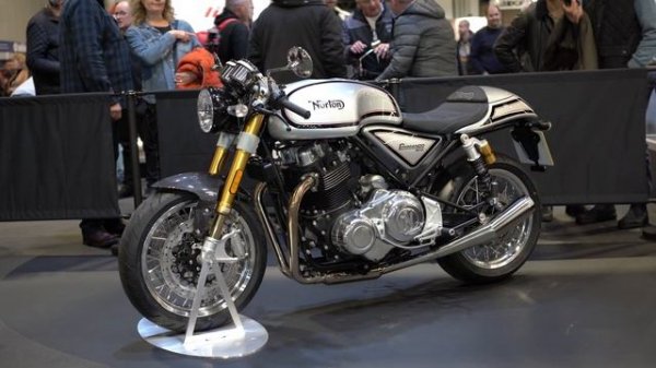 Norton Commando 961. Pure art! Modern Classic/Retro Cafe Racer motorcycle! & Norton V4SV Power/Styl