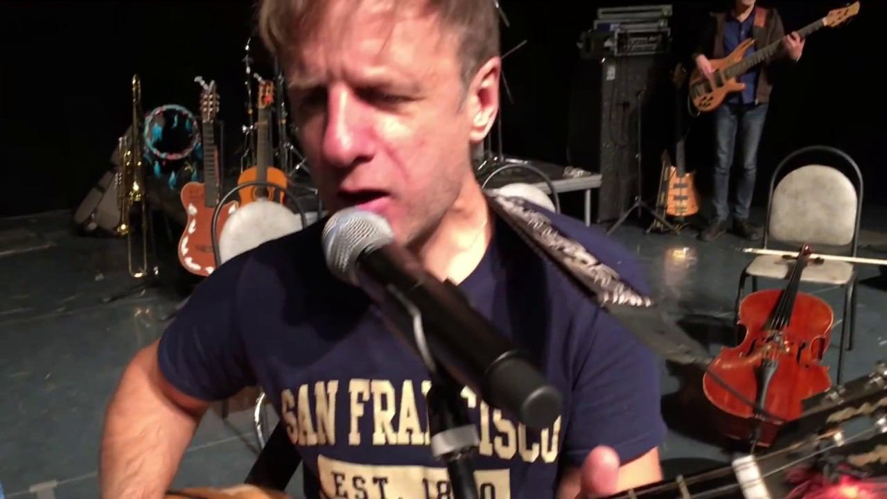 ДиДюЛя поёт на саундчеке! Смотреть до конца! смотреть онлайн