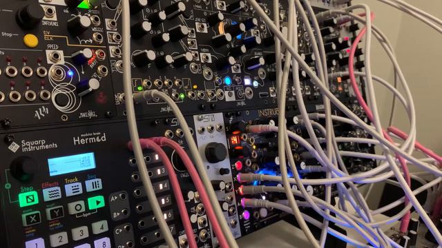 QuBit Surface - First patch смотреть онлайн