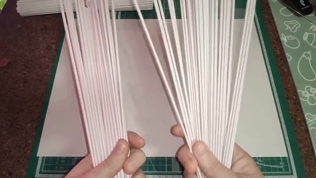 Урок плетения из бумажной лозы №1. Как выбрать бумагу и правильно нарезать смотреть онлайн