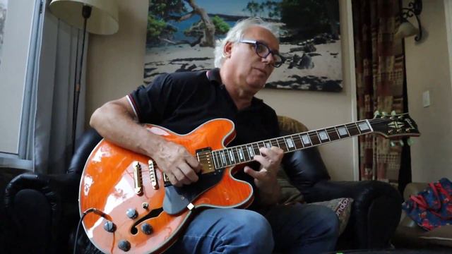 Probando una Gibson 355 смотреть онлайн