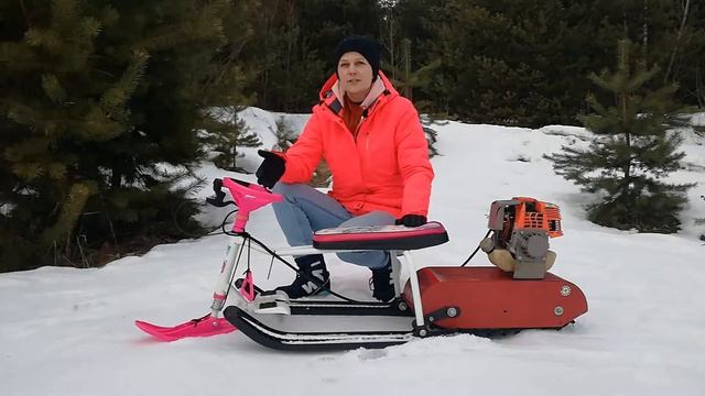 Снегокат с мотором. Детский снегоход. смотреть онлайн