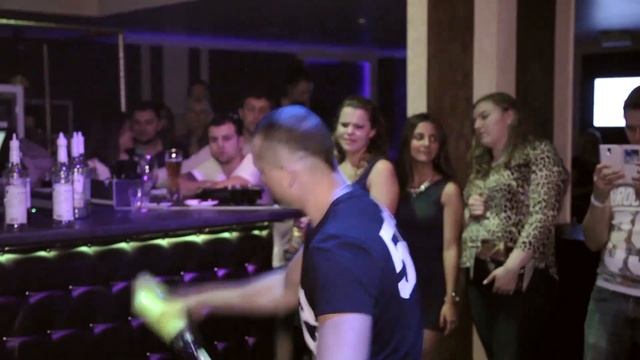 Флейринг в DELUXE смотреть онлайн