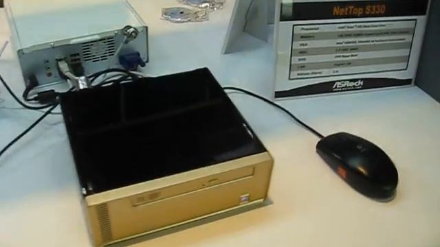 Tweak.dk CeBit 2009 ASRock MiniBooks og NetTop PCer video 2 af 3 смотреть онлайн