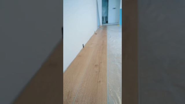 Как уложить кварц-виниловую плитку? // Как вам смотреть онлайн