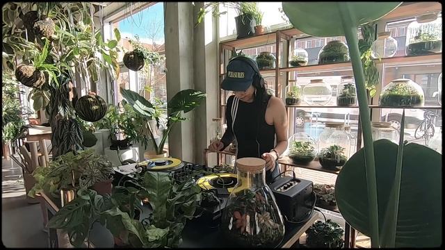 Brazilian Samba Grooves with Carla from Batukizer (EVFB) смотреть онлайн