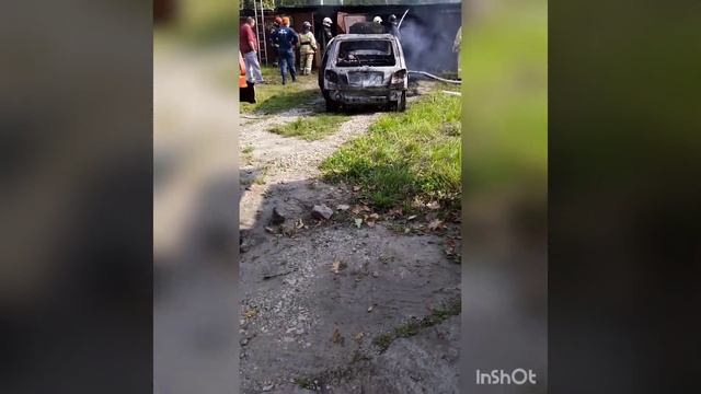 Пожар!!машина взорвалась!!Жесть! смотреть онлайн