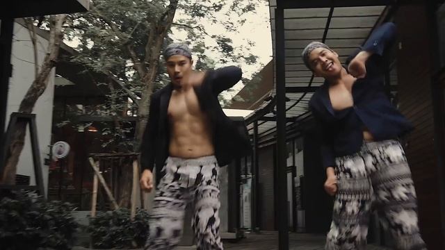 EVERGLOW (에버글로우) - 'DUN DUN' Dance Cover by OAT&CHAMP บ้านทับช้าง смотреть онлайн