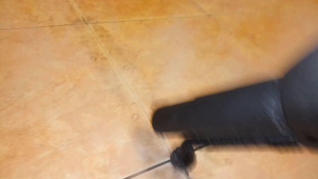 Чистка швов между плиткой пароочистителем