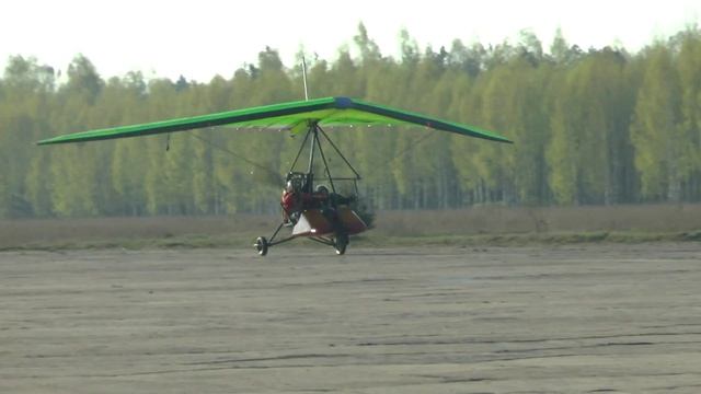 17.04.16 Посадка. Алекс. Спустило колесо в полёте. смотреть онлайн