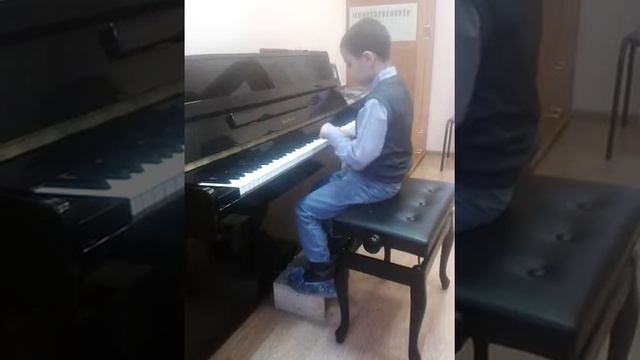 Берлин Пони-звёздочка смотреть онлайн