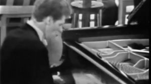 Чайковский, Концерт № 1 для фортепиано - Ван Клиберн (4).mp4