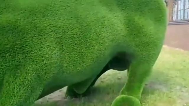 Фигура Топиари, Бык с Уолл Стрит смотреть онлайн