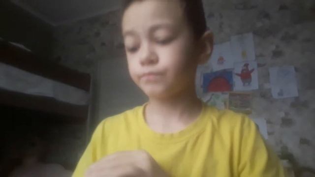 паказываю очень старый айфон Челленж смотреть онлайн