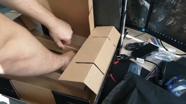 Распаковка - Игровой ноутбук Lenovo Legion Y530-15ICH смотреть онлайн