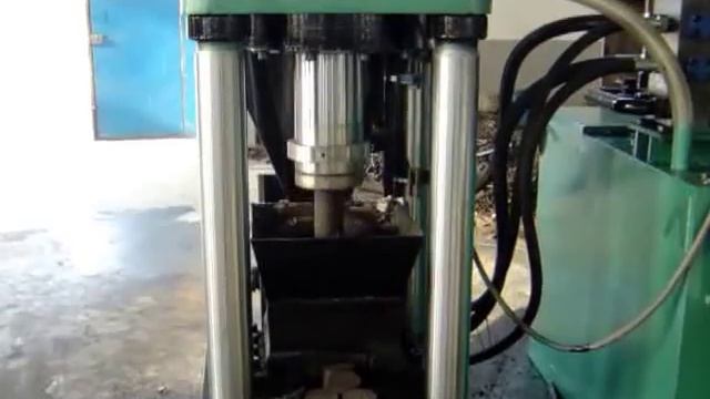 Брикетирование стружки на прессе SBJ-250 (Силач).mp4 смотреть онлайн