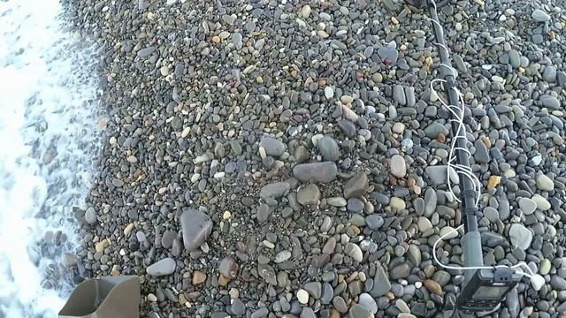 Пляжный поиск, находки с моря. Вот что мне удалось найти на малолюдном пляже Черного моря. смотреть онлайн