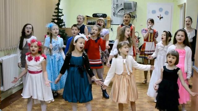 Новогодняя песня-Новый Год идёт! смотреть онлайн