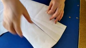 Летняя блуза со спущенным рукавом и сборкой по горловине.