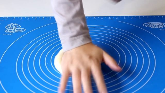 ВКУСНЕЙШИЕ ЛЕПЕШКИ за 20 минут! КОГДА ЛЕНЬ ИДТИ В МАГАЗИН. Быстрые лепешки. Лепешки на сковороде. смотреть онлайн