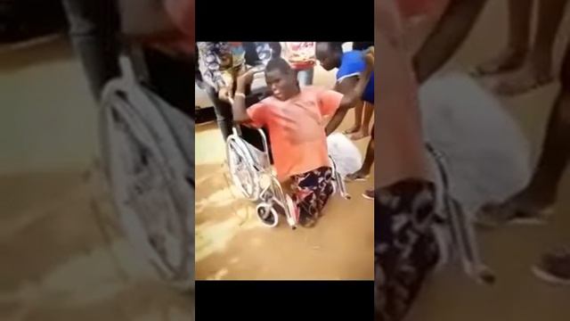 Не упускайте случая делать добро людям особенно когда это вам ничего не стоит)) #на позитиве# смотреть онлайн