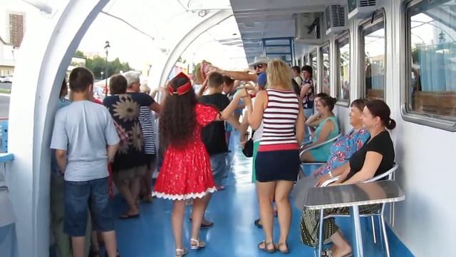 течет ручей смотреть онлайн