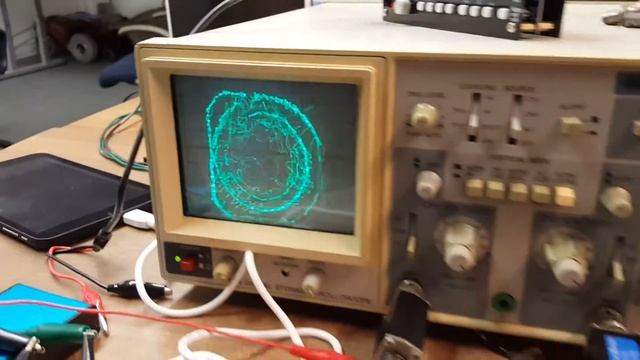 Oscilloscope XY art.... смотреть онлайн