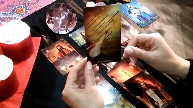Таро-гадание на 4 Королей. Что у него в доме, что на сердце, о чём думает, что в планах. смотреть онлайн