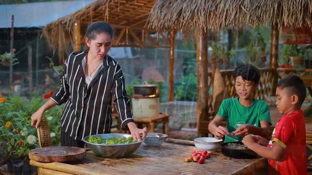 Ripen Ivy fruit picking in my village | Ivy and it's fruit for cook | My favorite fruit смотреть онлайн