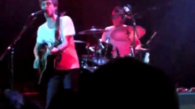 Kyle Riabko w/ SK6ERS- Far Away From Home смотреть онлайн