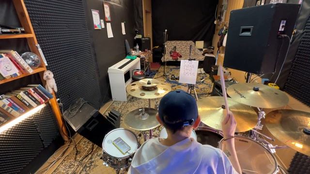 Учу песню, которую всегда играл по другому!