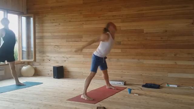 Йога Сукшма Вьяяма (Суставная гимнастика) смотреть онлайн