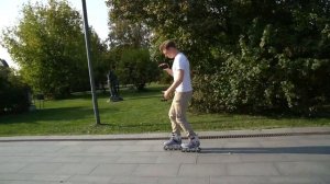 Катание на двух колесах | Heel-toe | Школа роликов RollerLine Роллерлайн в Москве