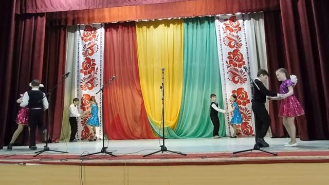 Танцевальная группа "Викторель" - "Полька" смотреть онлайн