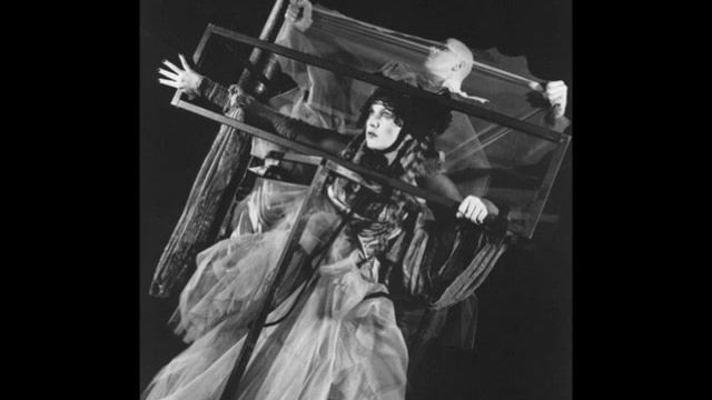 Lene Lovich - Faces смотреть онлайн