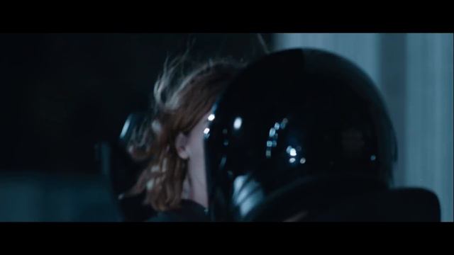 Ten Awesome Action Scenes from Resident Evil (1, Apocalypse, & Extinction) смотреть онлайн