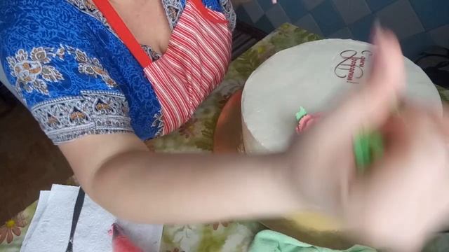 Кремовое украшение и вафельной картинкой смотреть онлайн