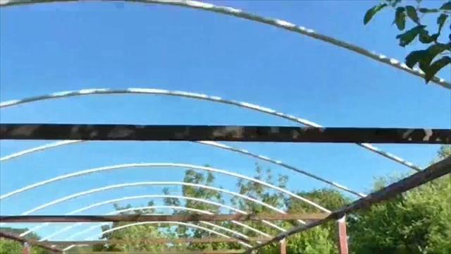 Строительство навеса над грядками для выращивания овощей. смотреть онлайн