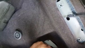 Как снять запаску (докатку) под днищем Renault Espase 5 и аналоги.