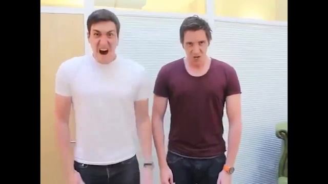 i don't understand james and oliver phelps смотреть онлайн