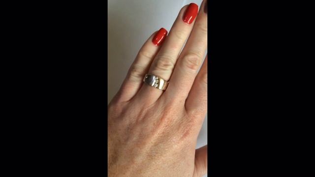 Золотое кольцо с бриллиантами