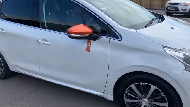 2016 Peugeot 208 1.2 Roland Garros 110bhp 5dr Special Edition